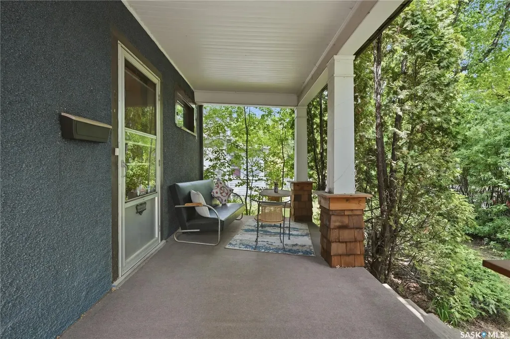 606 Bedford Road Saskatoon SK S7L 0E8