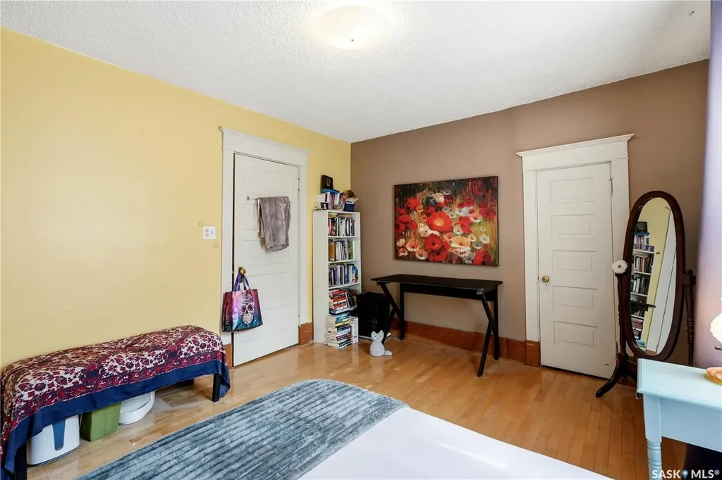 606 Bedford Road Saskatoon SK S7L 0E8