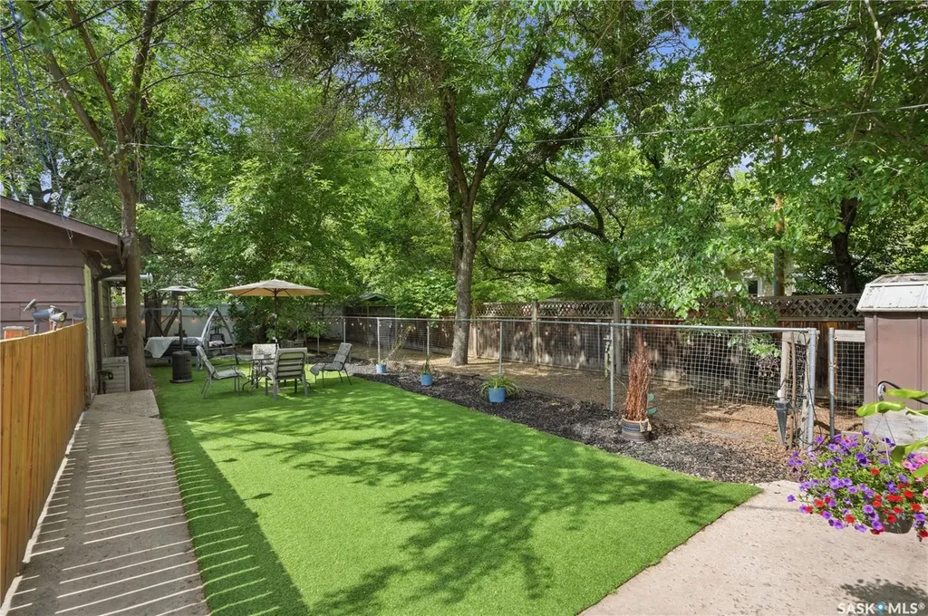 606 Bedford Road Saskatoon SK S7L 0E8