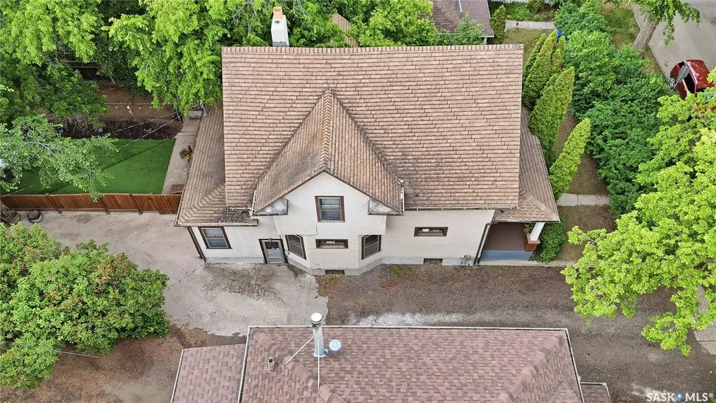 606 Bedford Road Saskatoon SK S7L 0E8