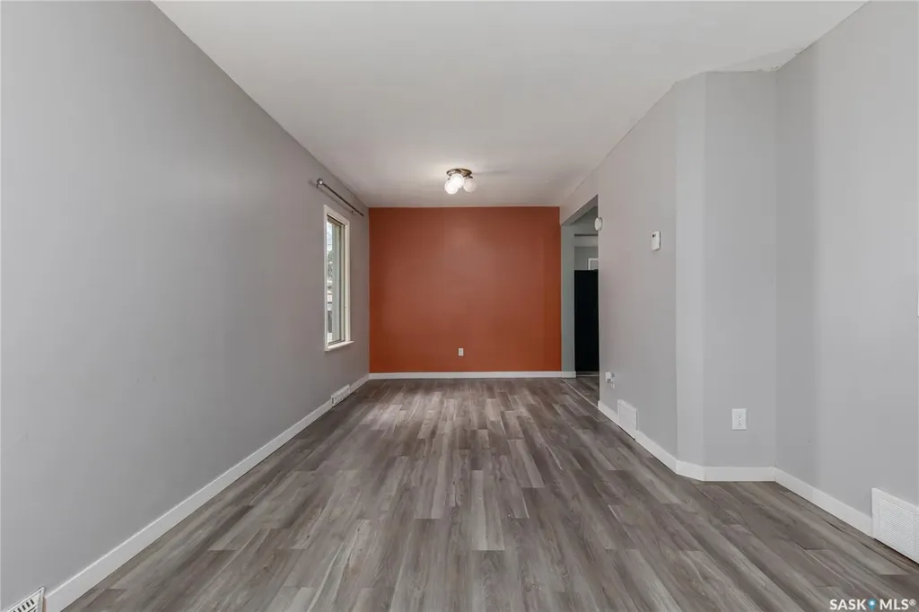 430 Duffield Street W Moose Jaw SK S6H 5H8