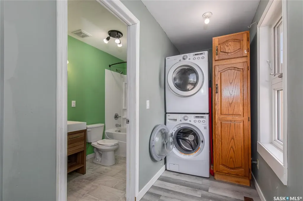 430 Duffield Street W Moose Jaw SK S6H 5H8