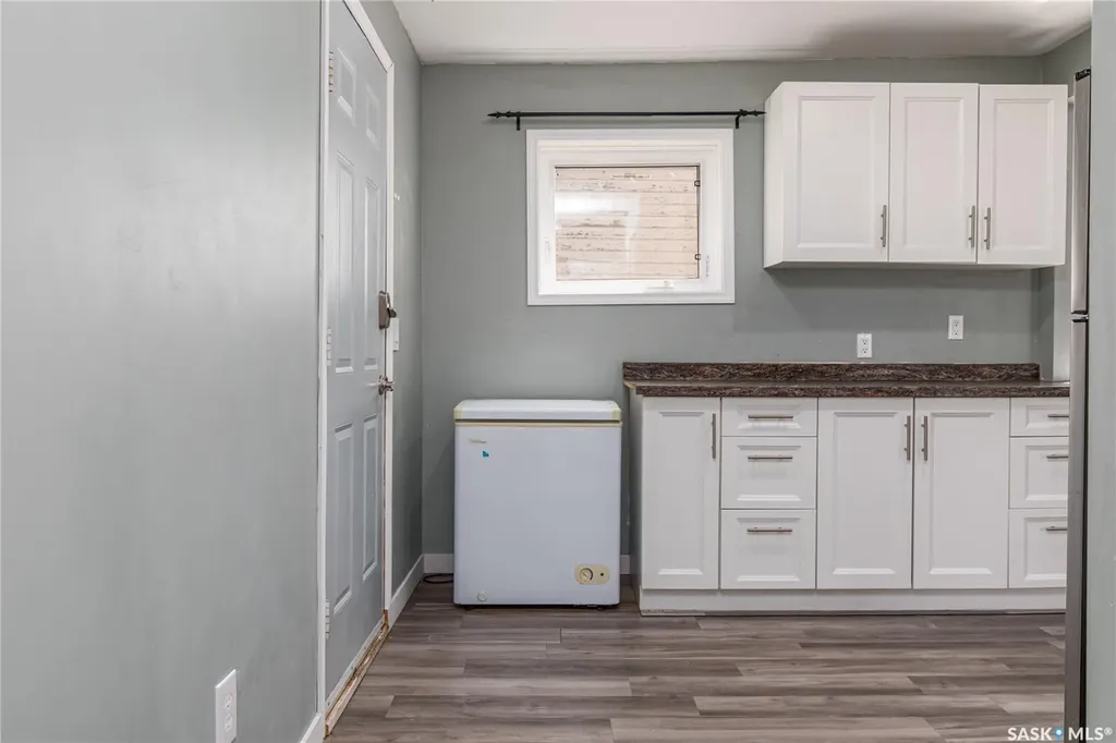430 Duffield Street W Moose Jaw SK S6H 5H8