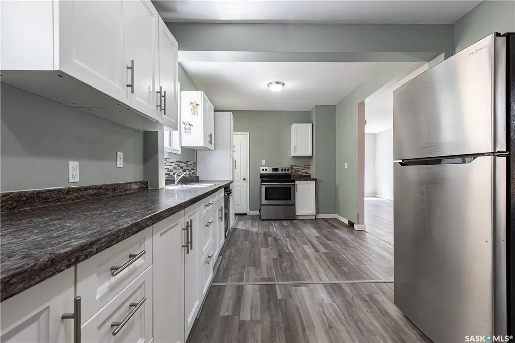 430 Duffield Street W Moose Jaw SK S6H 5H8