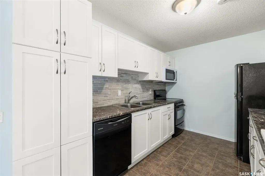 2931 Harding Street Regina SK S4V 1B9