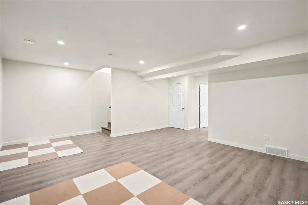 855 Mcfaull Rise Saskatoon SK S7V 0S5
