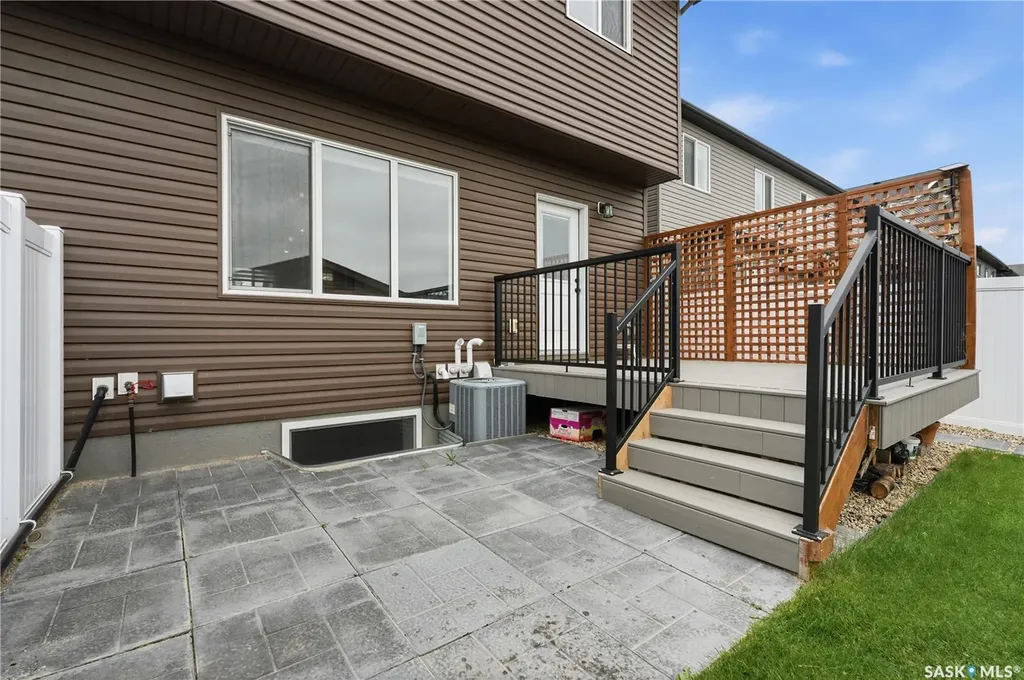 855 Mcfaull Rise Saskatoon SK S7V 0S5
