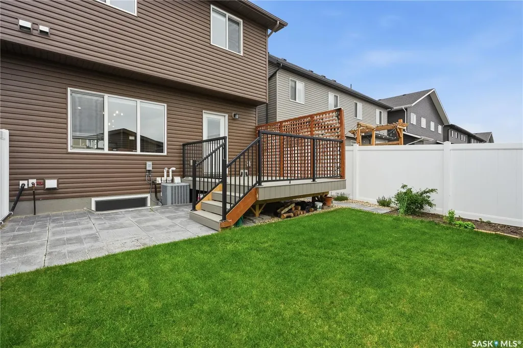 855 Mcfaull Rise Saskatoon SK S7V 0S5