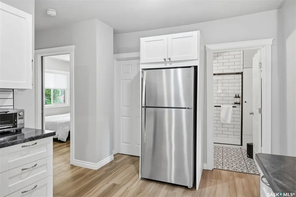 1014 9th Street E Saskatoon SK S7H 0N2