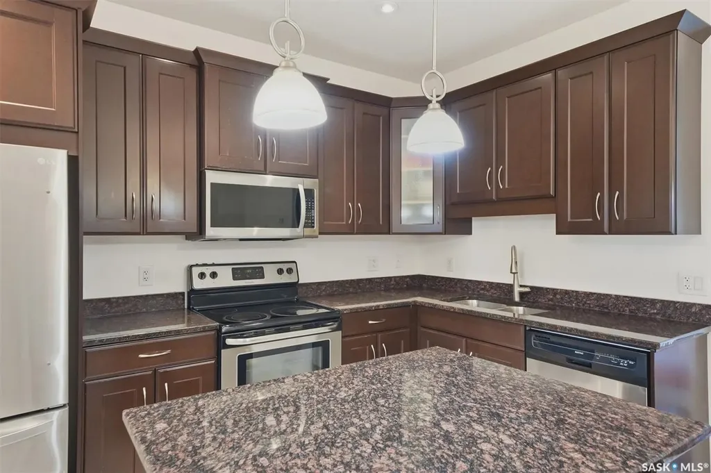140 Shepherd Crescent Saskatoon SK S7W 0B1