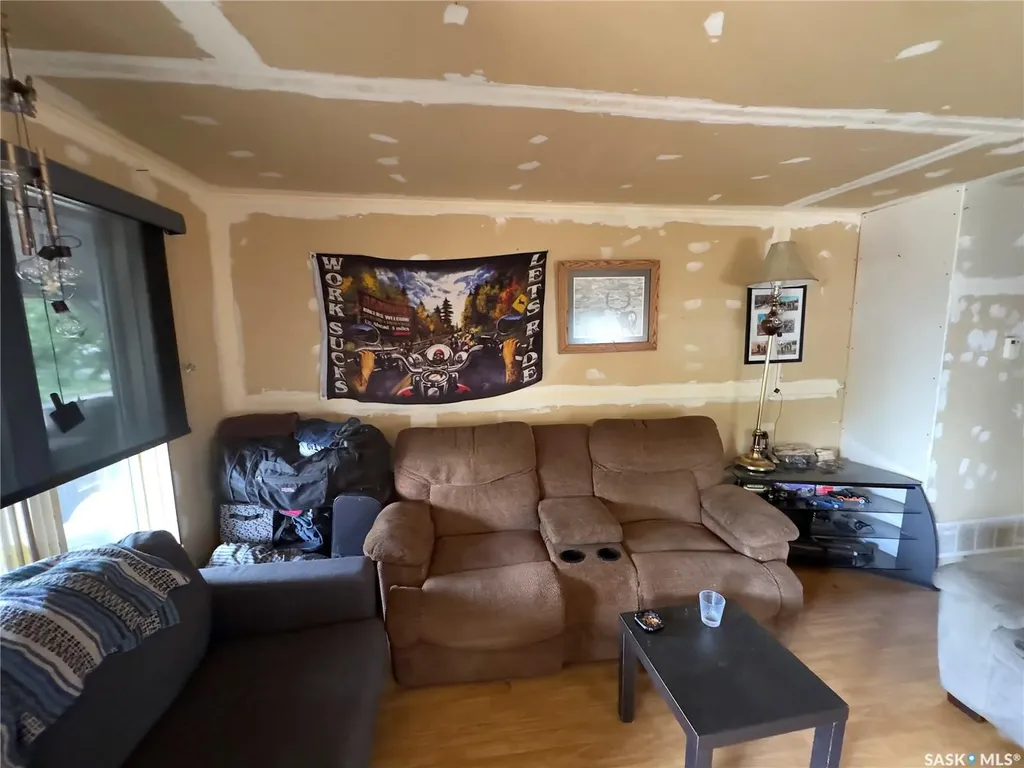 1010 Athabasca Street E Moose Jaw SK S6H 0N2