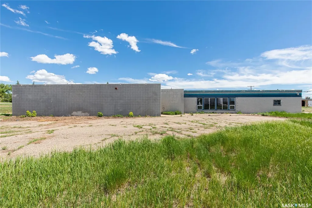 115 Coronation Drive Moose Jaw SK S6H 0G3
