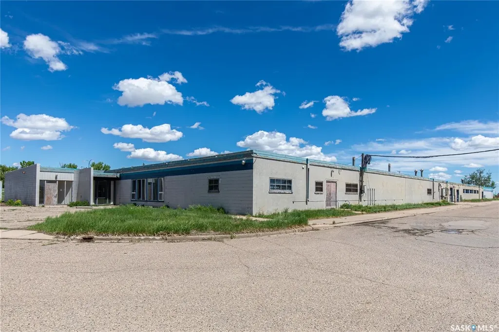 115 Coronation Drive Moose Jaw SK S6H 0G3