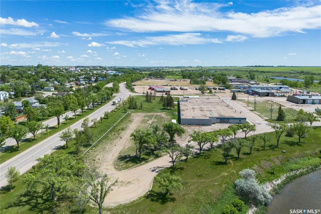 115 Coronation Drive Moose Jaw SK S6H 0G3