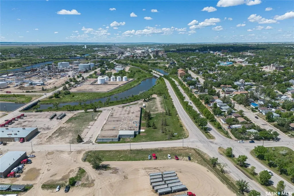 115 Coronation Drive Moose Jaw SK S6H 0G3