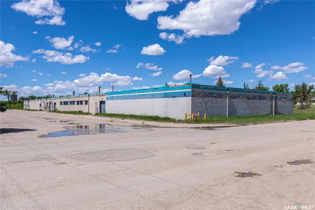 115 Coronation Drive Moose Jaw SK S6H 0G3