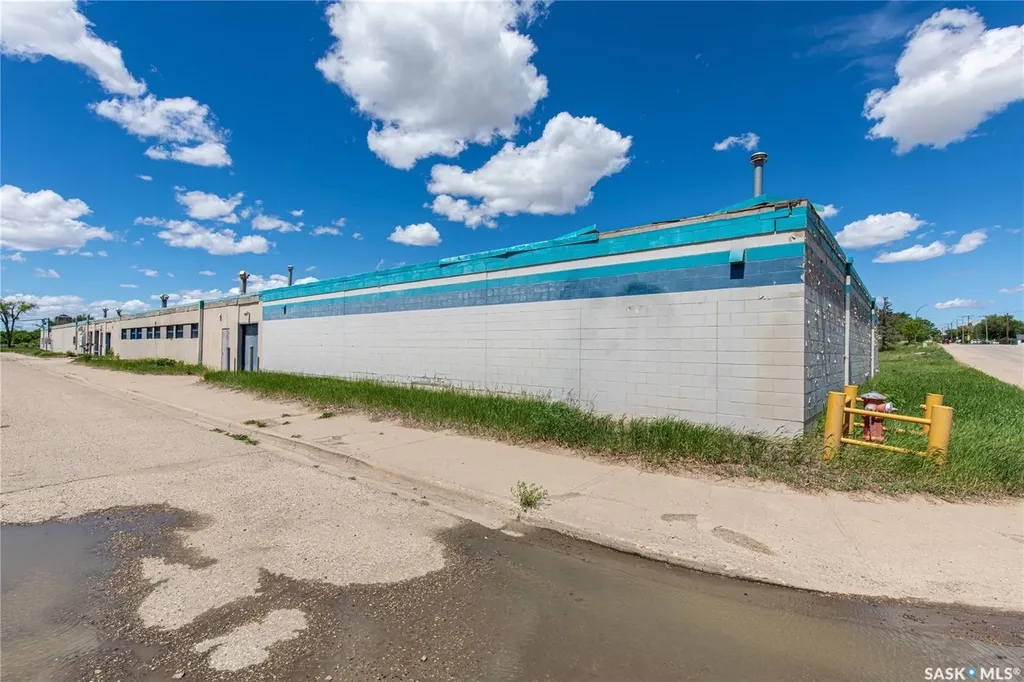 115 Coronation Drive Moose Jaw SK S6H 0G3