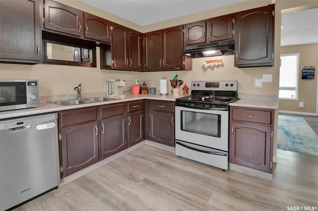 409 Lenore Drive Saskatoon SK S7K 5G6
