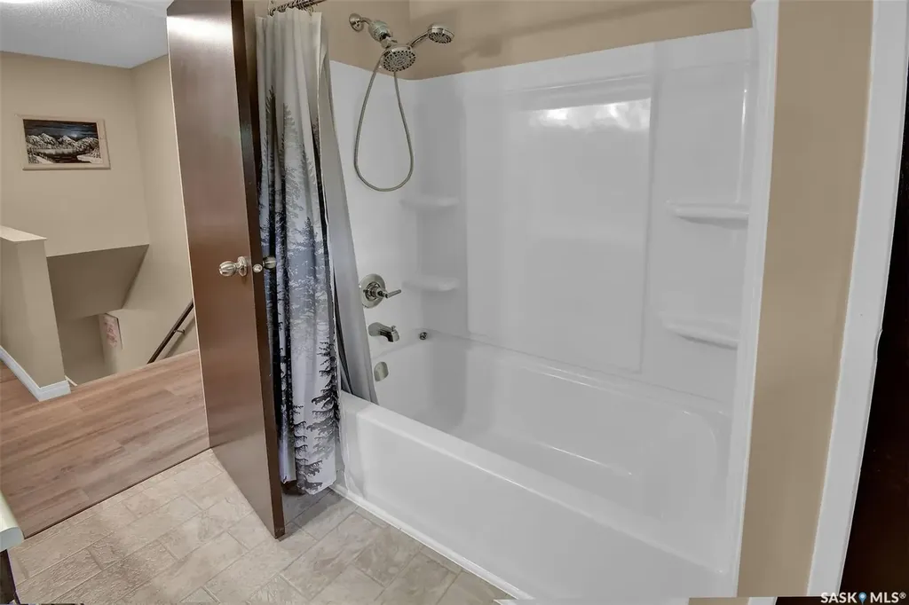 409 Lenore Drive Saskatoon SK S7K 5G6