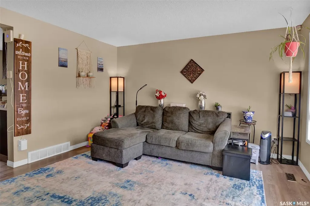 409 Lenore Drive Saskatoon SK S7K 5G6