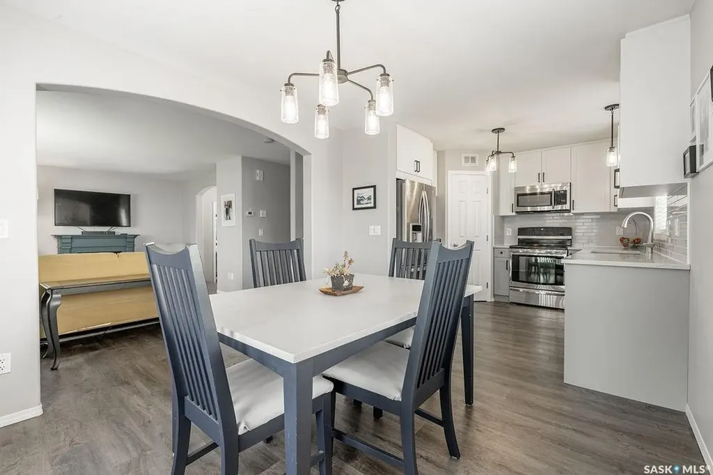 123 Borlase Cove Saskatoon SK S7T 0B7