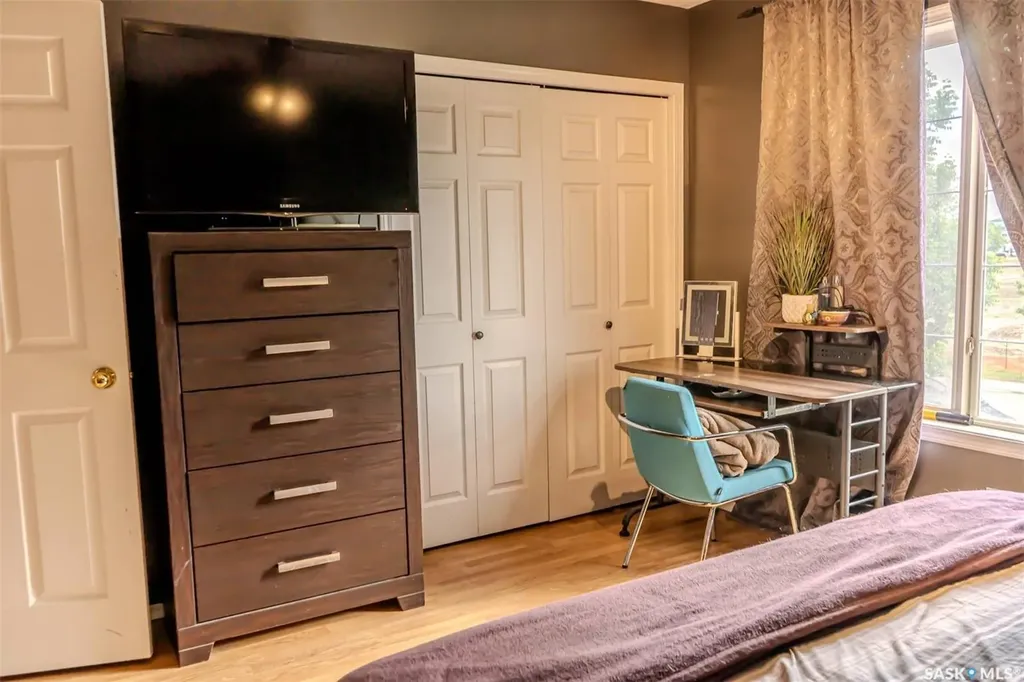 1430 10th Avenue E Regina SK S4N 7P6