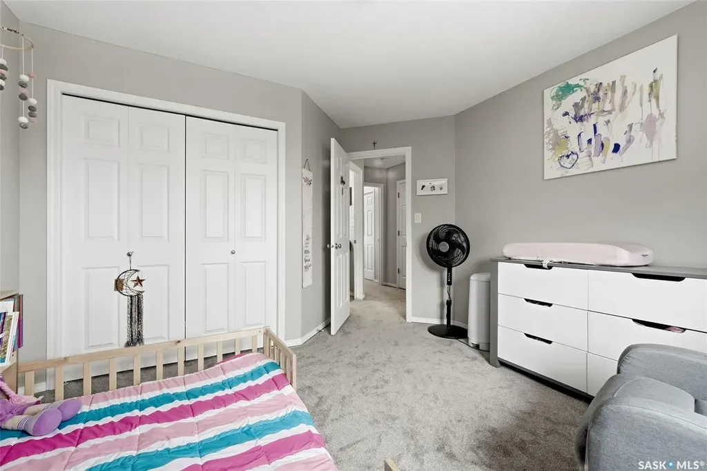 9 Brayden Bay Grand Coulee SK S4M 0A3