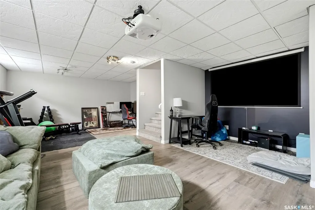 9 Brayden Bay Grand Coulee SK S4M 0A3