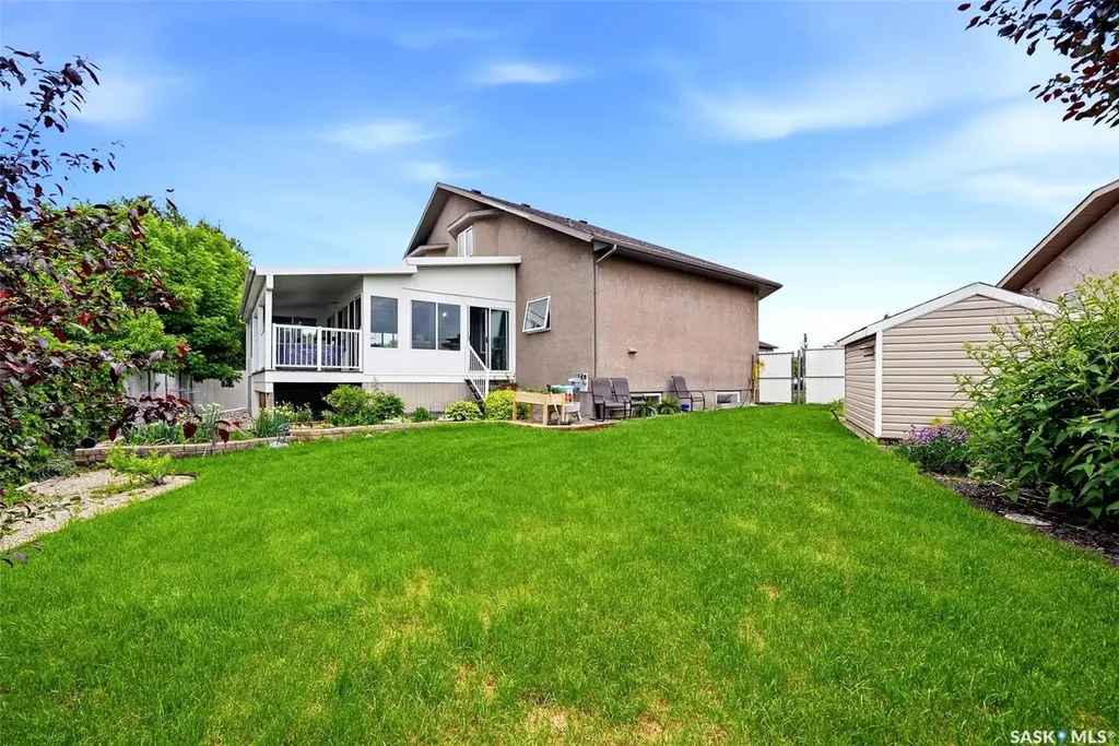 9 Brayden Bay Grand Coulee SK S4M 0A3