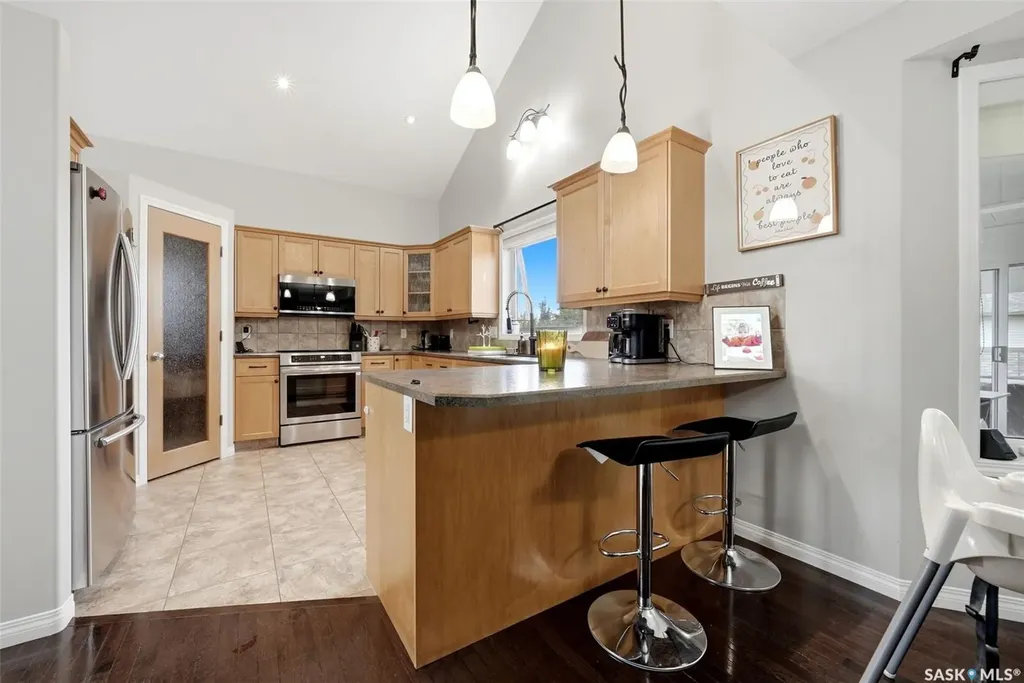 9 Brayden Bay Grand Coulee SK S4M 0A3