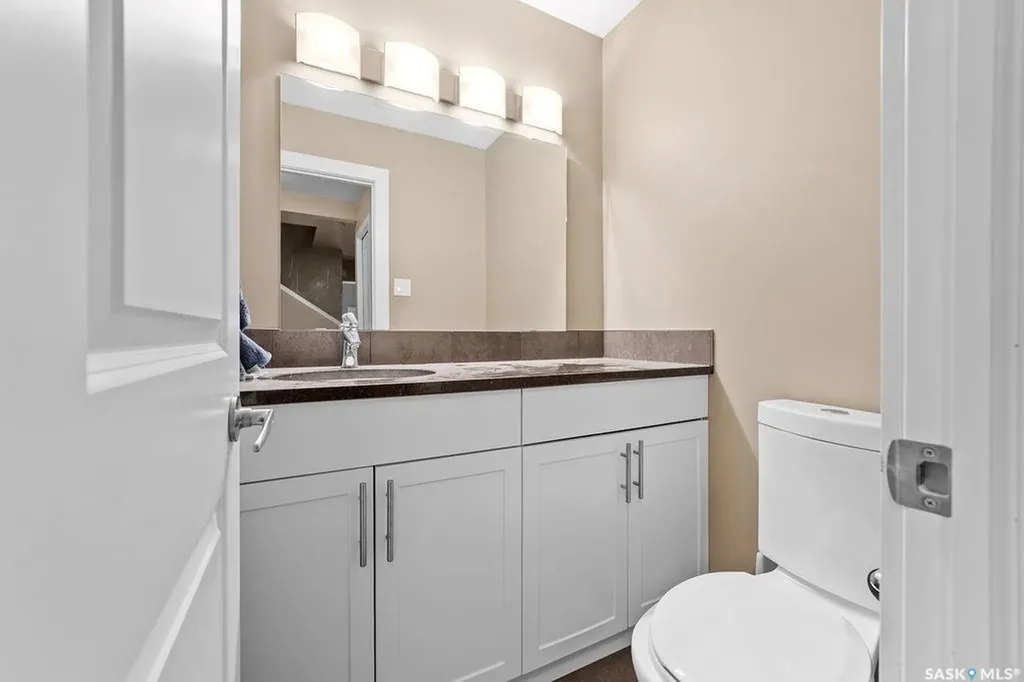24 Cannington Mews Regina SK S4S 5Z7