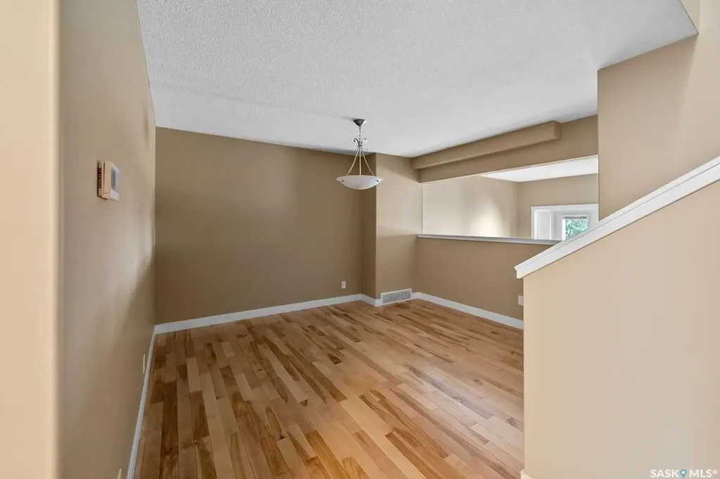 24 Cannington Mews Regina SK S4S 5Z7