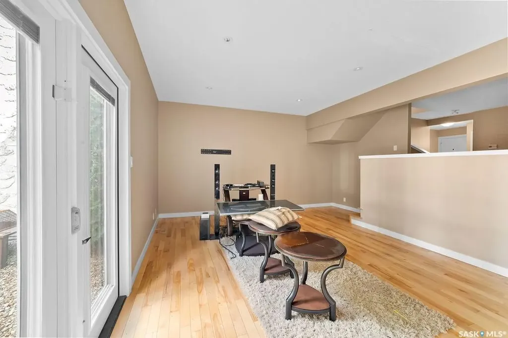 24 Cannington Mews Regina SK S4S 5Z7