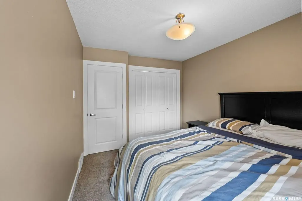 24 Cannington Mews Regina SK S4S 5Z7