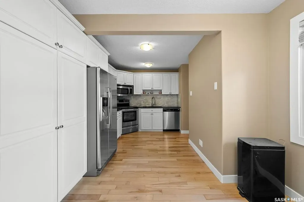 24 Cannington Mews Regina SK S4S 5Z7