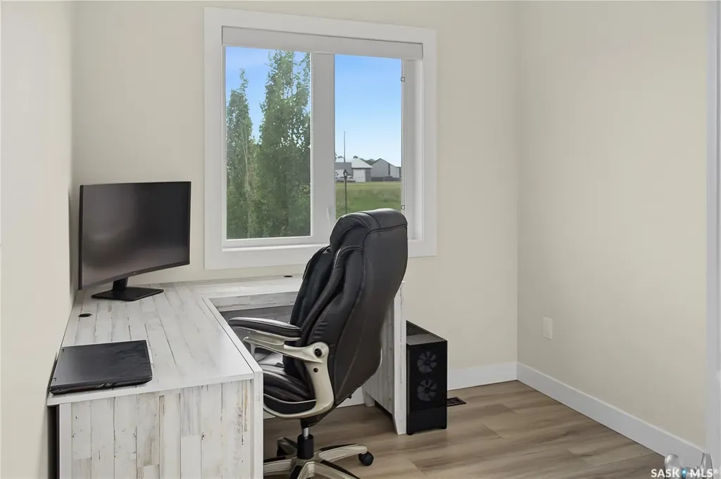 944 Glenview Cove Martensville SK S0K 0A2