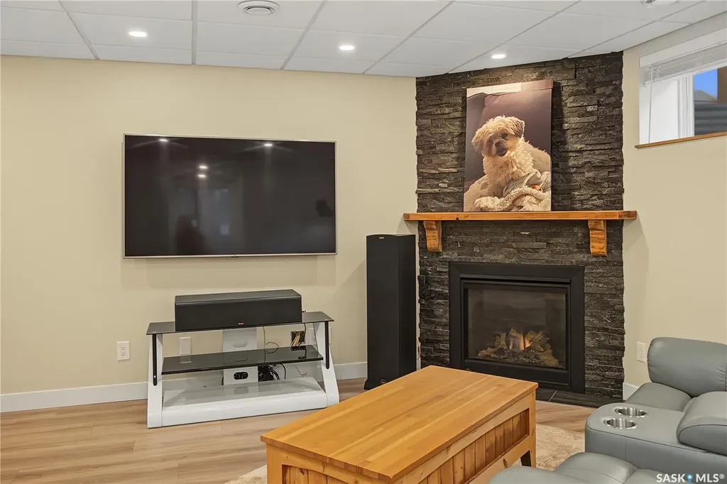 944 Glenview Cove Martensville SK S0K 0A2