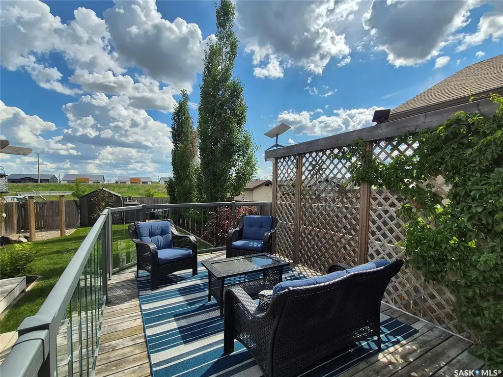 944 Glenview Cove Martensville SK S0K 0A2