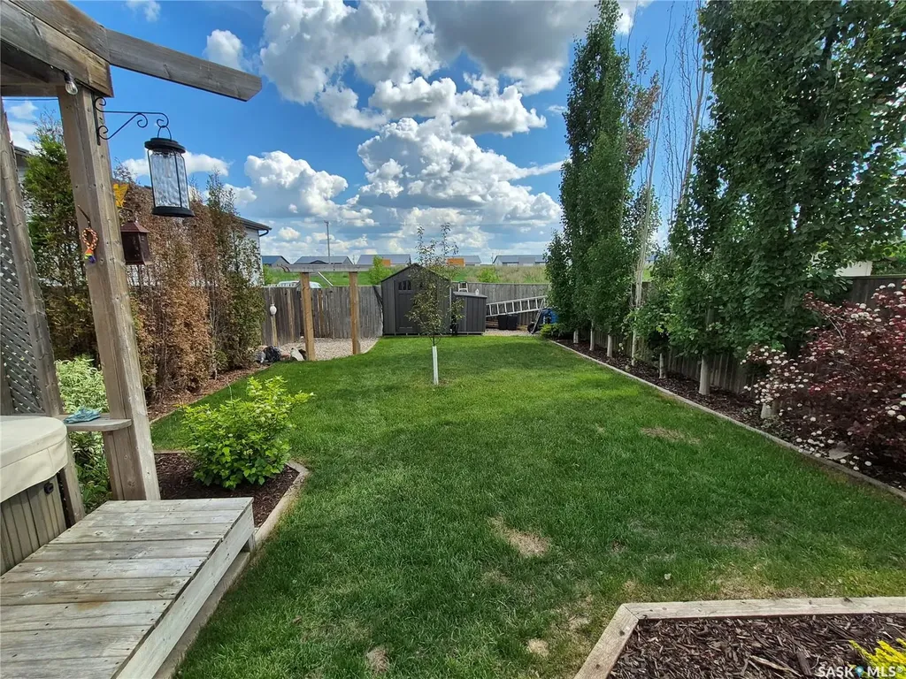 944 Glenview Cove Martensville SK S0K 0A2