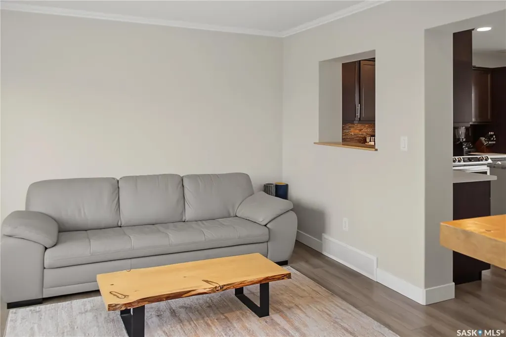 944 Glenview Cove Martensville SK S0K 0A2
