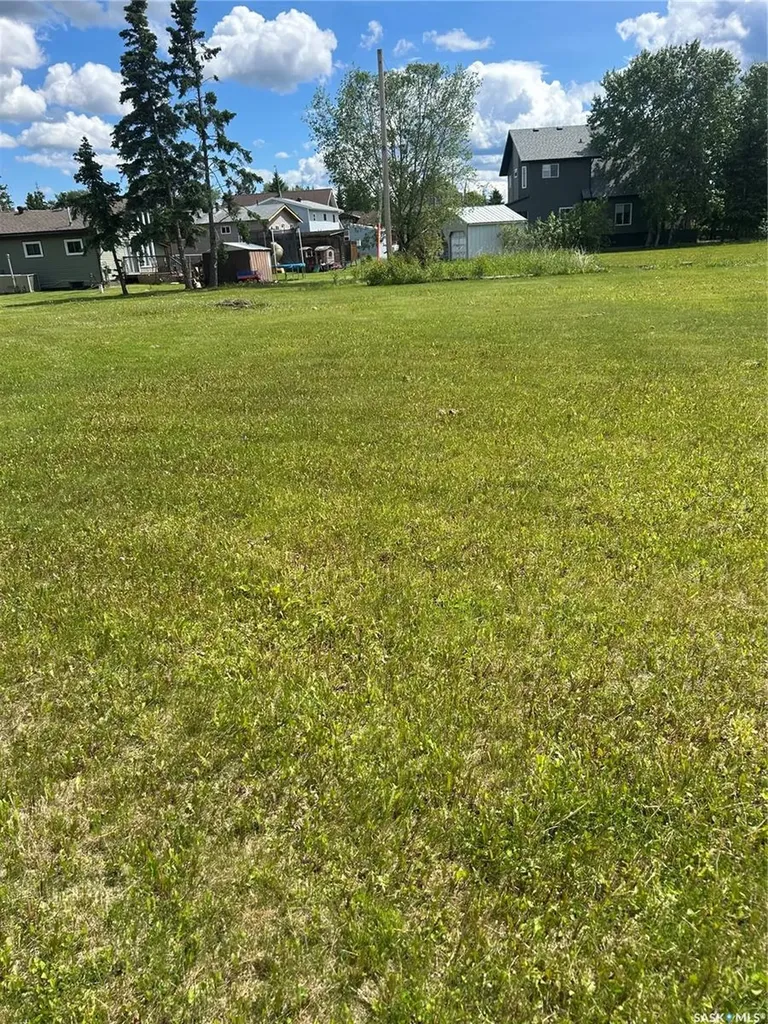 11 Anne Crescent Candle Lake SK S0J 3E0