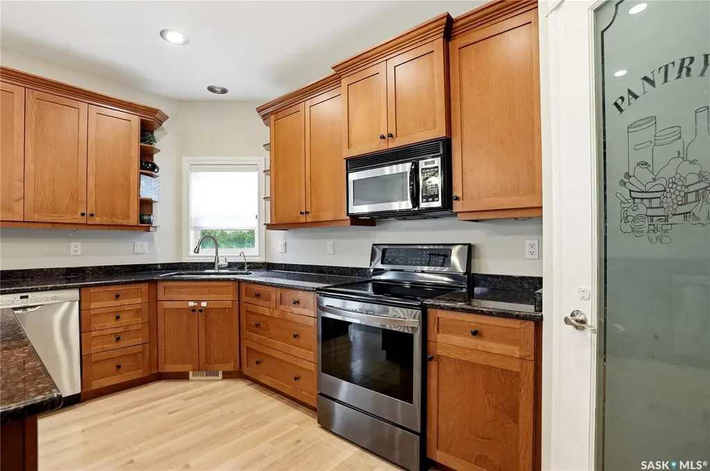 703 Bellmont Court Saskatoon SK S7V 1K7