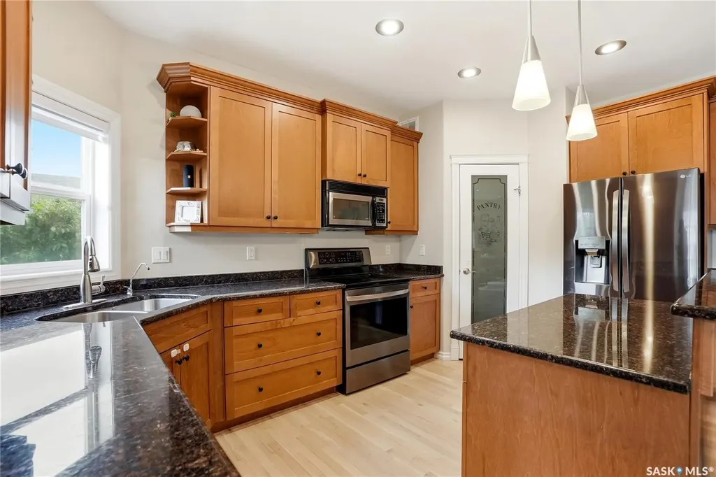 703 Bellmont Court Saskatoon SK S7V 1K7