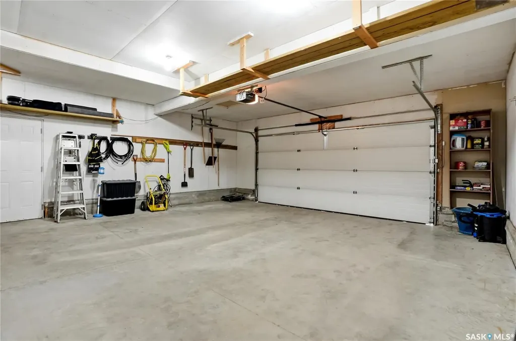 703 Bellmont Court Saskatoon SK S7V 1K7