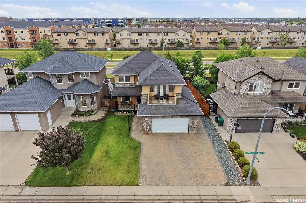 703 Bellmont Court Saskatoon SK S7V 1K7