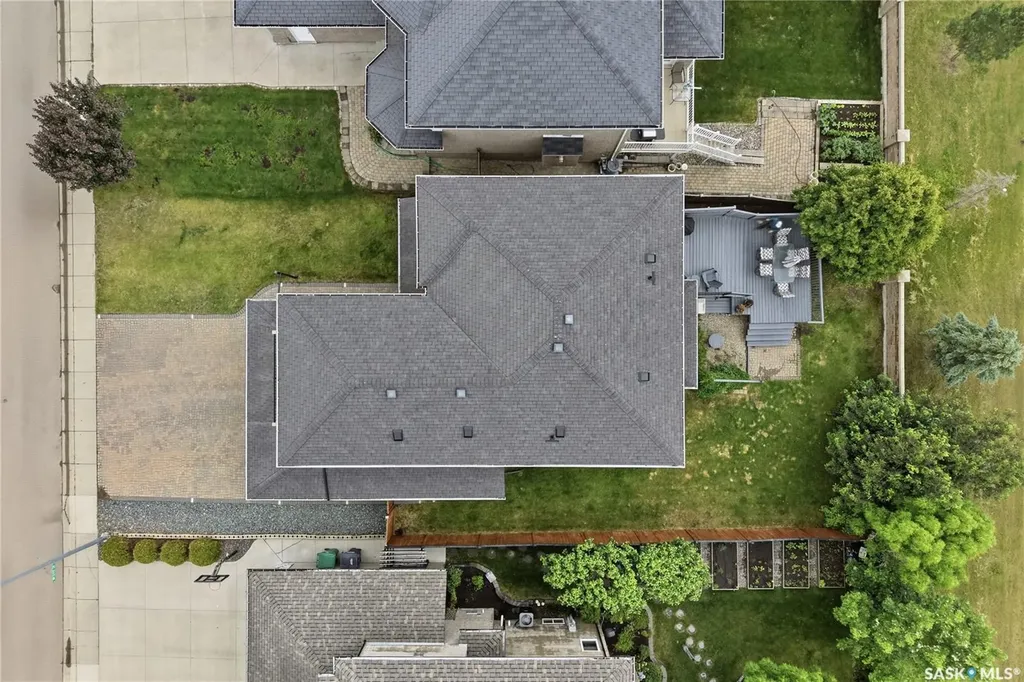 703 Bellmont Court Saskatoon SK S7V 1K7