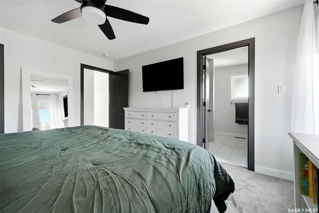 8 Yale Place White City SK S4L 0C7