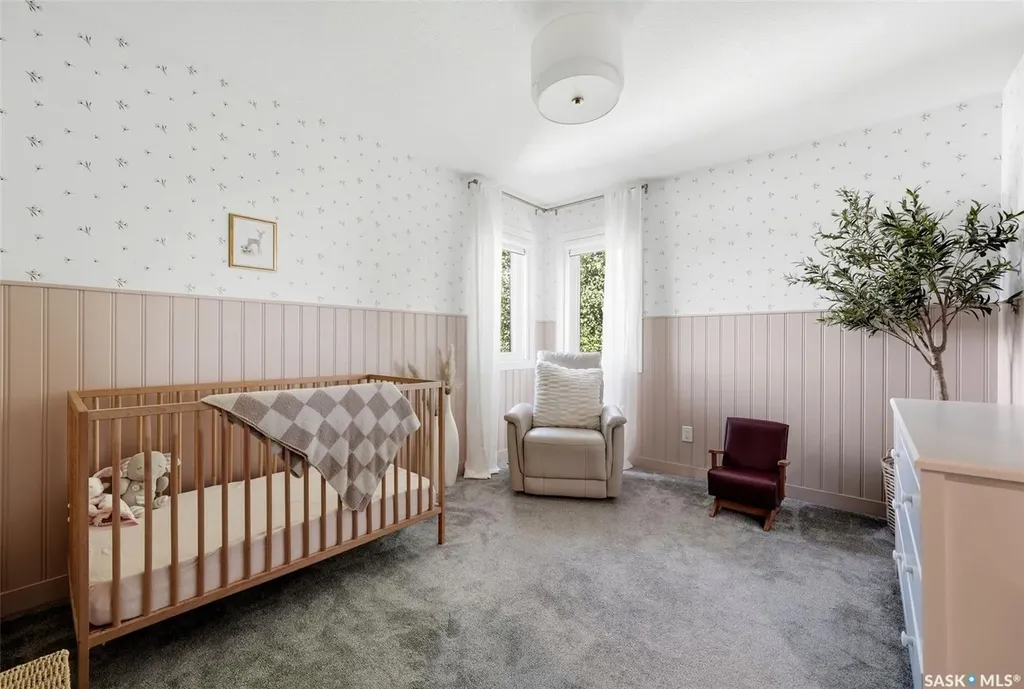 8 Yale Place White City SK S4L 0C7