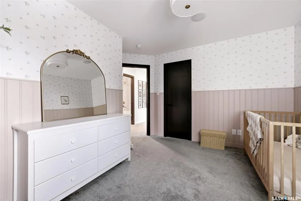 8 Yale Place White City SK S4L 0C7