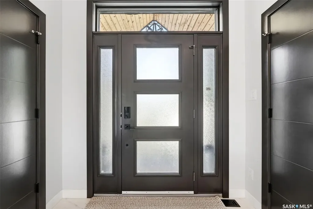8 Yale Place White City SK S4L 0C7